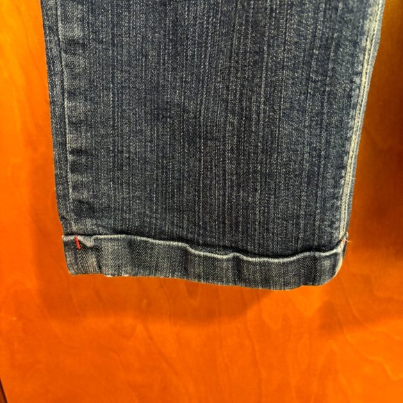 Tommy Hilfiger Women's Capri Jeans‎ with Cuffs - Picture 12 of 13